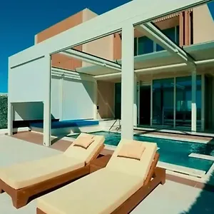  Villa Coast & Residences 94
